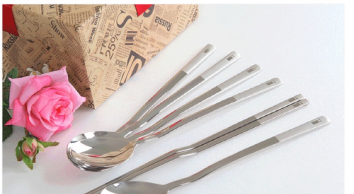 ‘Hygienic’ spoons, chopsticks hit shelves