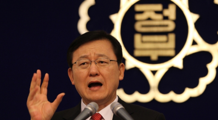 New minister Hong faces mountain of challenges