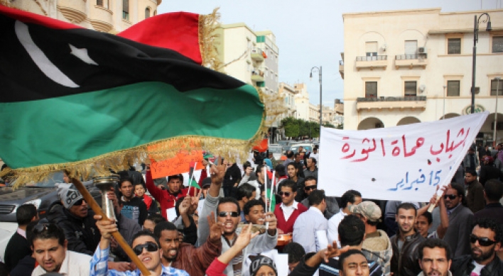 Libyans protest against interim government