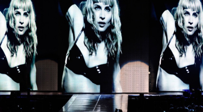 'Born This Way' -- Madonna ripoff?