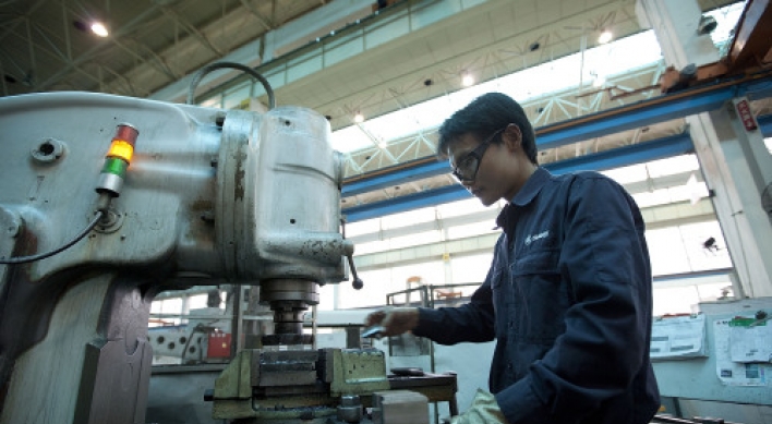 Manufacturing unexpectedly grows in China