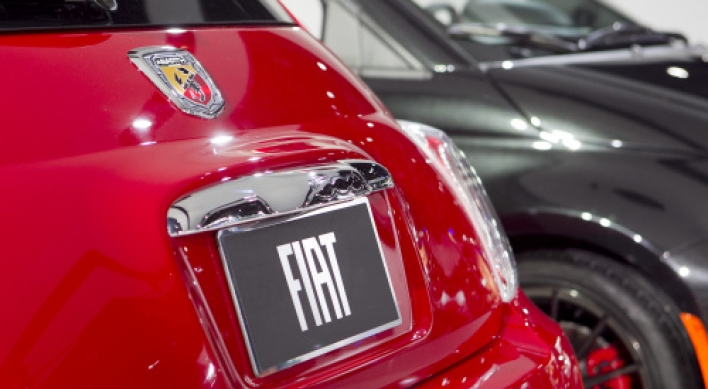 S&P threatens Fiat downgrade on weak auto market