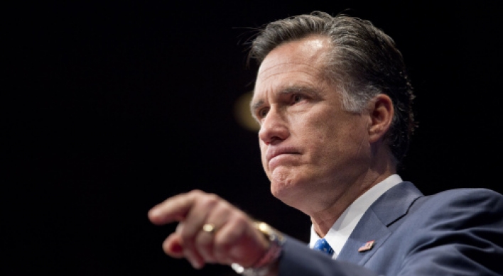 Romney ends losing streak with Maine win