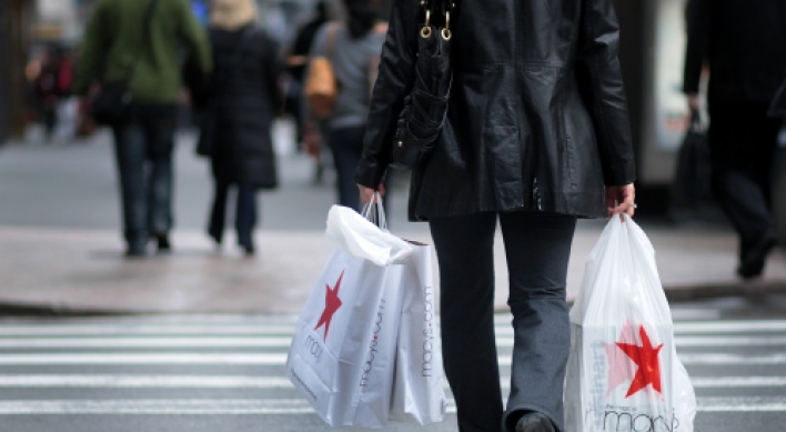 U.S. retail sales gain points to modest growth