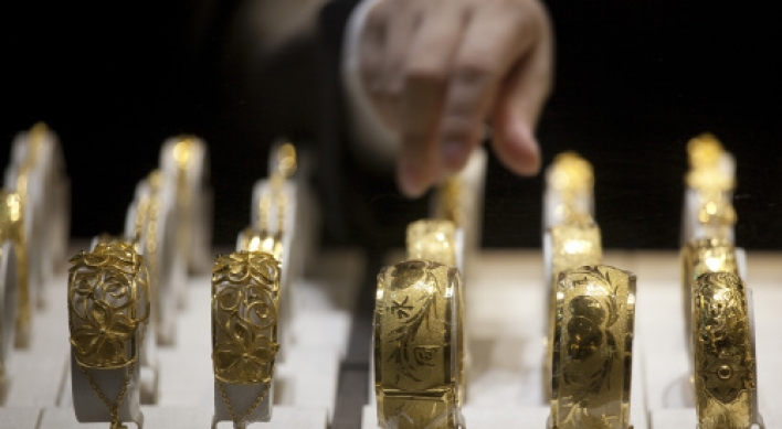 China to pass India as top gold market