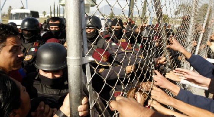 44 dead in Mexico prison riot