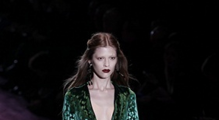 Gucci’s dark glamour kicks off Milan Fashion Week