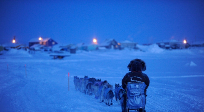 Zirkle retakes lead in Iditarod sled dog race