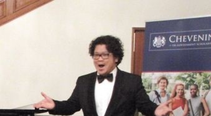 U.K. opens doors to Korean tenor