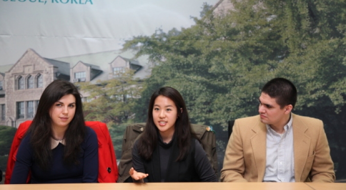 U.S. students learn about plight of N. Korean defectors