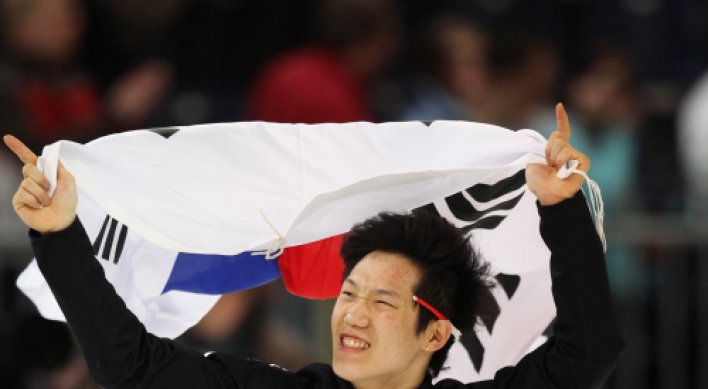 South Koreans dominate speedskating worlds