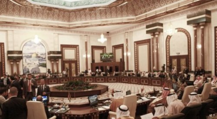 Explosions heard as Arab summit opens in Baghdad