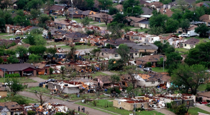Powerful tornadoes strike Texas