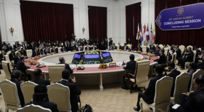 Southeast Asian leaders call for restraint on Korean Peninsula