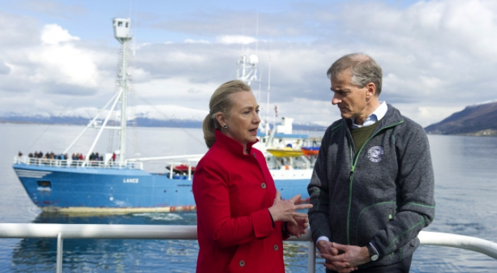 Clinton says Arctic cooperation essential