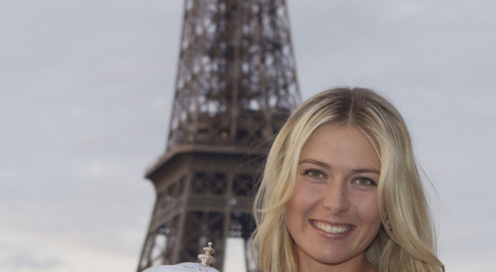 Sharapova defeats Errani for French Open title