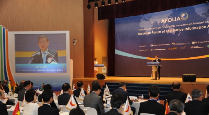 Asia to boost joint efforts for better legislation