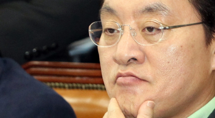 Saenuri floor leader demands Chung leave