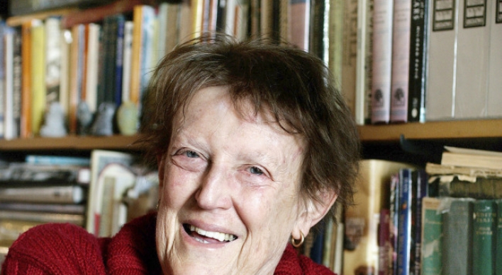 New Zealand author Margaret Mahy dies