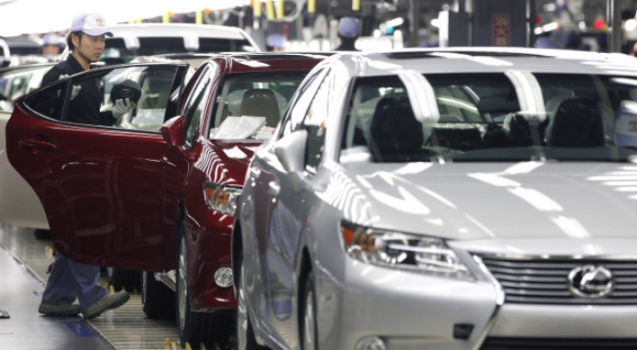 Toyota takes global sales lead from GM