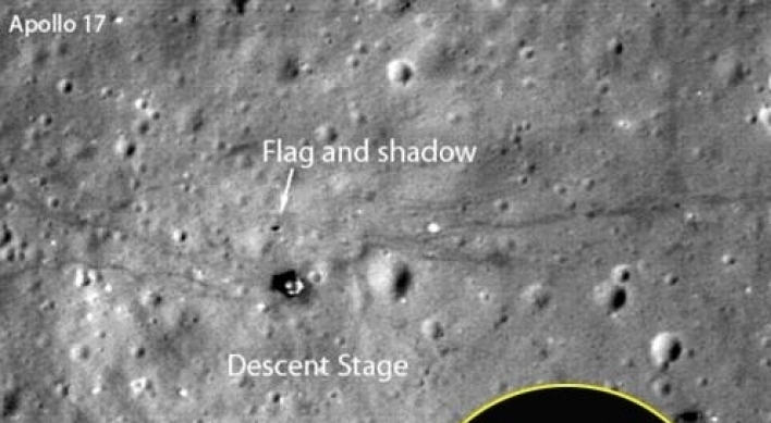 NASA 달 착륙 ’증거사진’ 공개