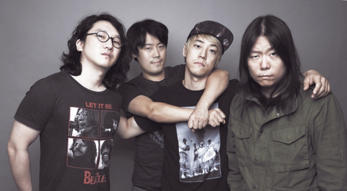Rock band Gate Flowers looks beyond Korea