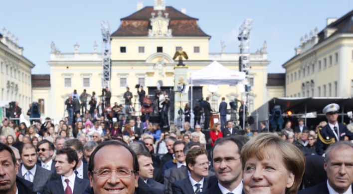 Merkel, Hollande rift on banking union deepens