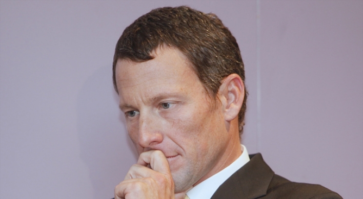 Armstrong stepping down as Livestrong chairman