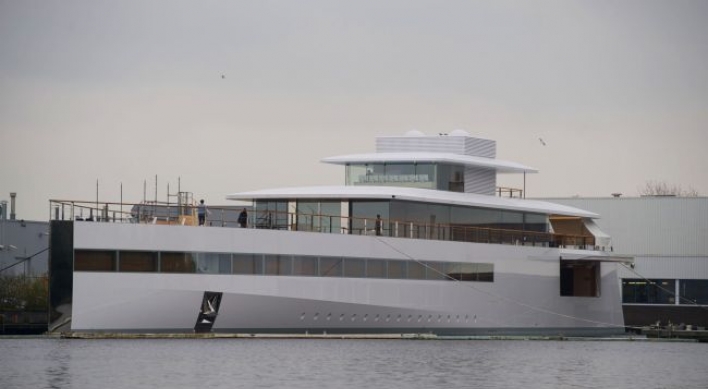 Steve Jobs superyacht ‘Venus’ emerges in Dutch shipyard