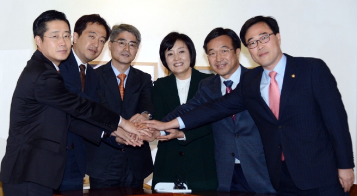 Ahn-Moon merger talks on bumpy ride