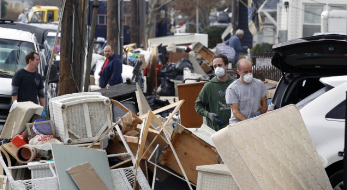 New York governor seeks $30b in relief from Sandy