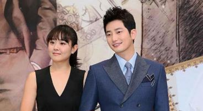Rising hallyu star Park Si-hoo to take on ‘loser’ role