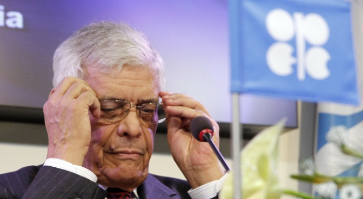 OPEC keeps oil output targets on hold