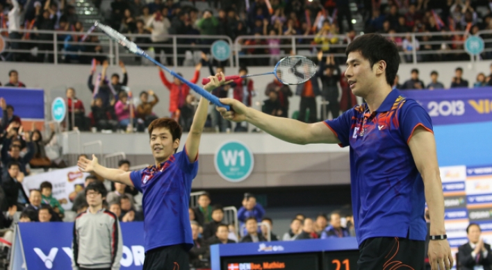 Korea earns two titles in badminton