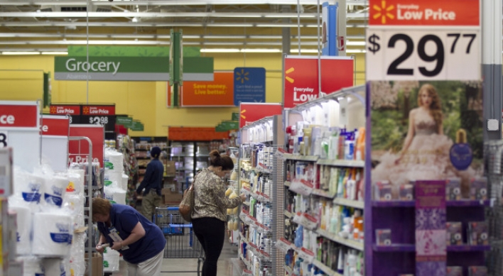 Wal-Mart to hire vets, buy American