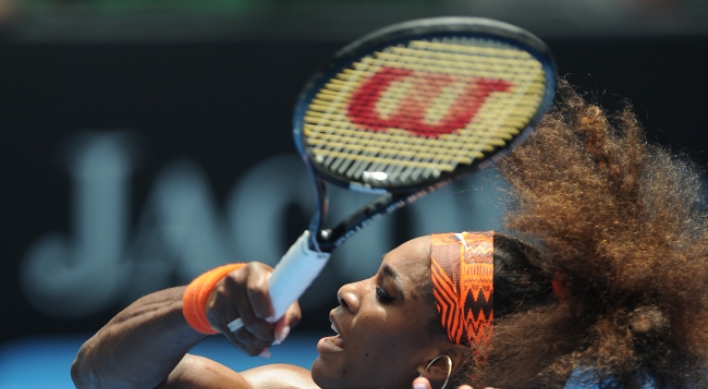 Serena, Azarenka rumble on