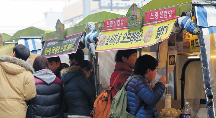 Food stalls become source of livelihood