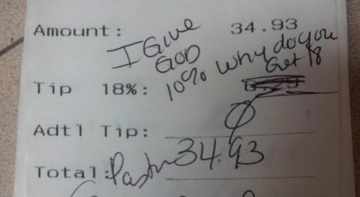 Applebee's waitress fired for sharing rude tip receipt