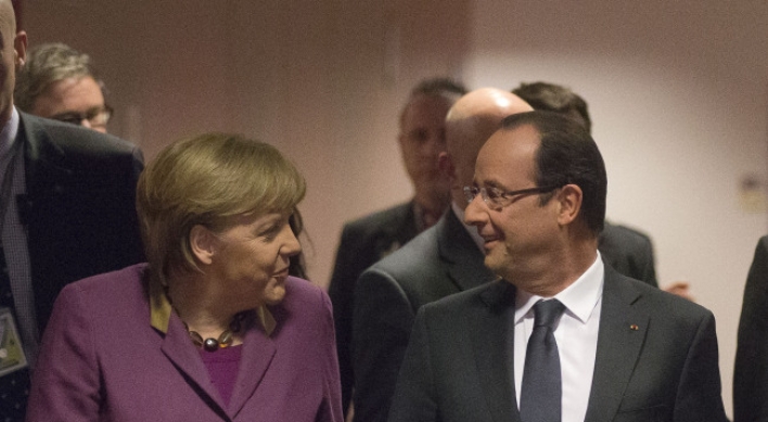 EU leaders OK reduced budget