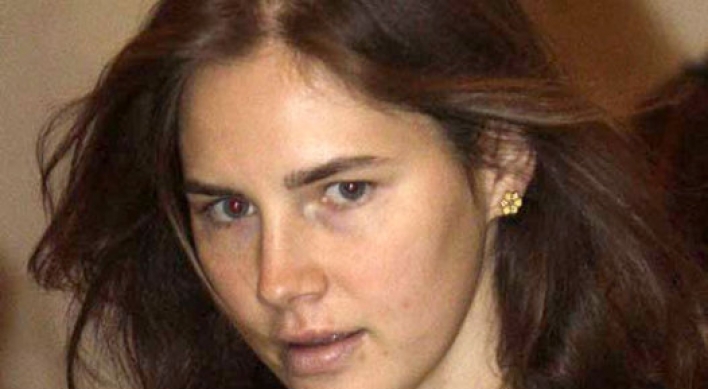 Former jailed student Amanda Knox talking to ABC