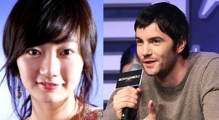 Bae Doo-na and Jim Sturgess rumored to be in a relationship