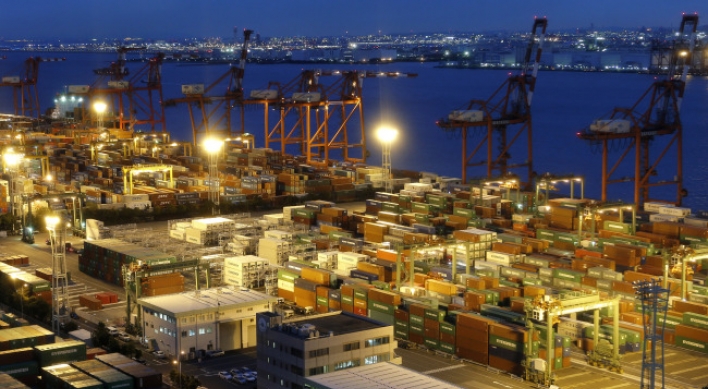 Japan trade deficit hits record in Jan.