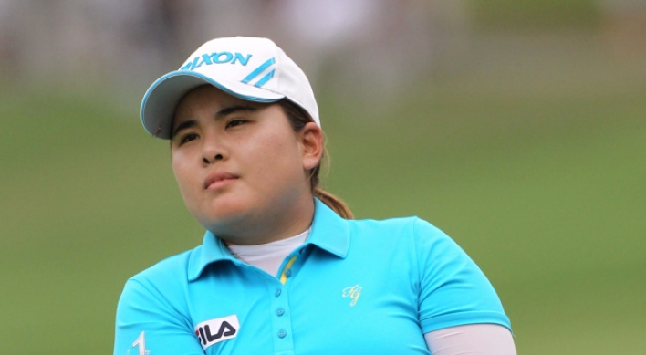 Park In-bee climbs to third in golf rankings