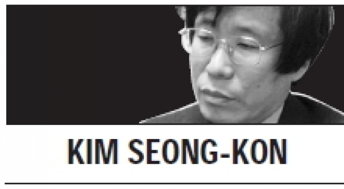 [Kim Seong-kon] Living in an affluent but socially poor society