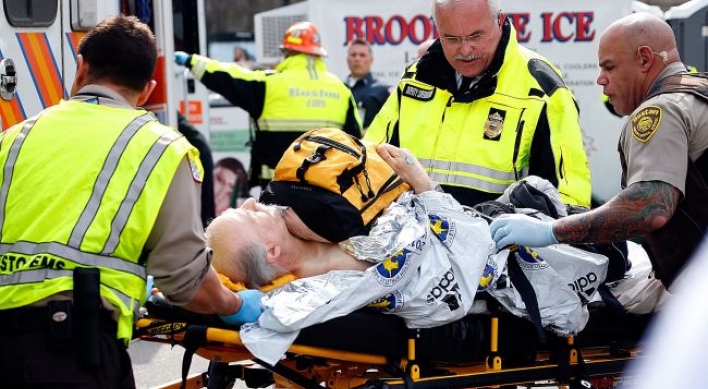 3 killed as 2 bombs explode at Boston Marathon