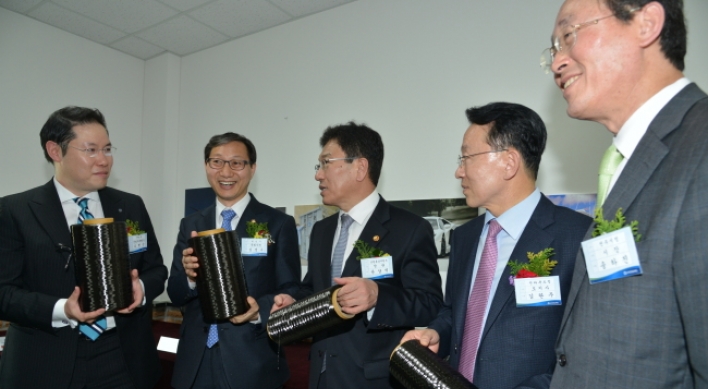 Hyosung begins mass-producing Korean-developed carbon fiber
