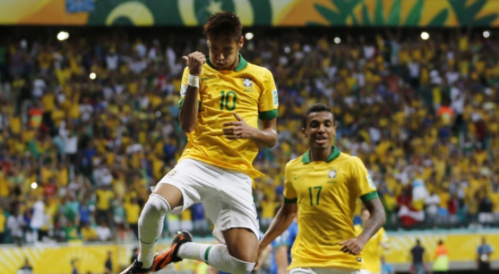 Neymar, Brazil stymie Italy 4-2