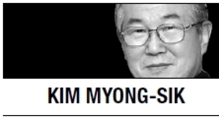 [Kim Myong-sik] In defense of a dead president over NLL remarks