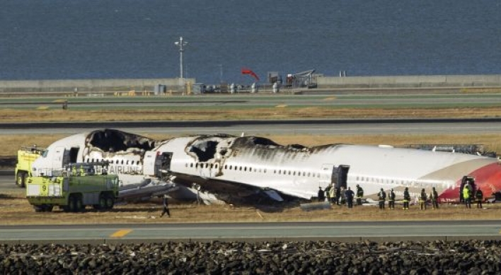 Asiana jet crash-lands in San Francisco