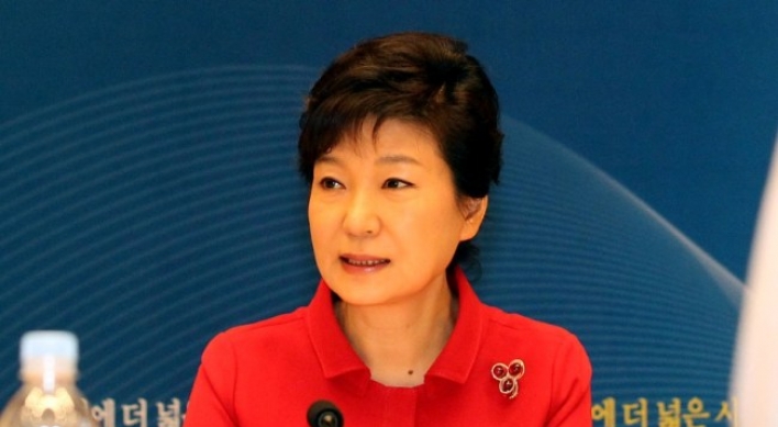 Park urges drastic regulatory reforms to boost economy